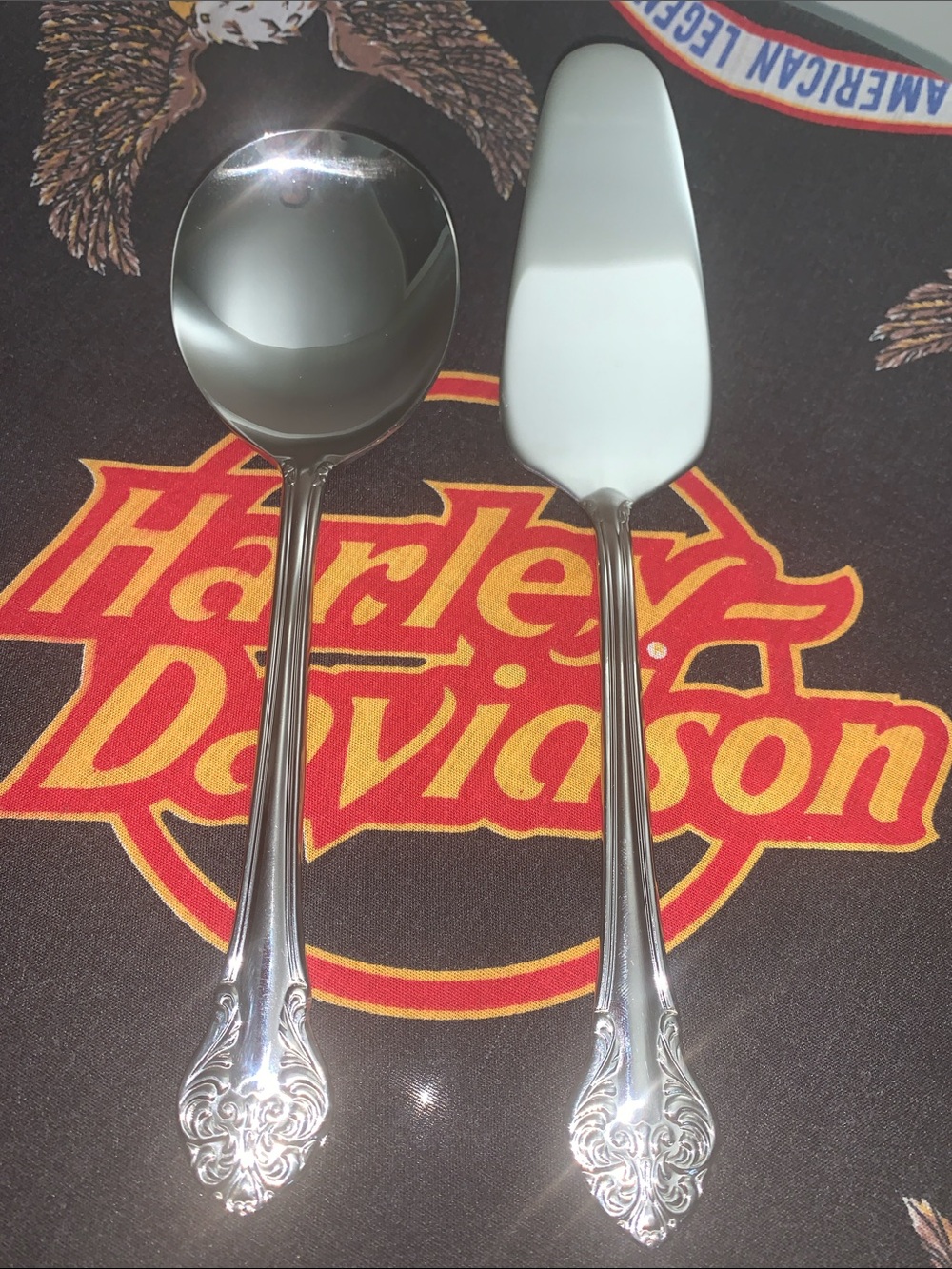 Reed & Barton Polished 18/10 SS Serving Spoon & Pastry Server 2 pcs
